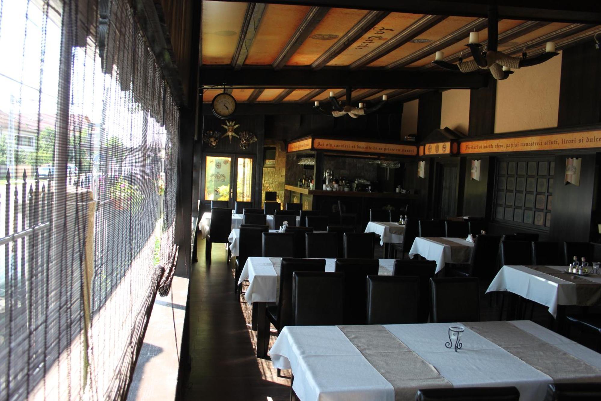 Hotel Lacetate Pitesti Exterior photo