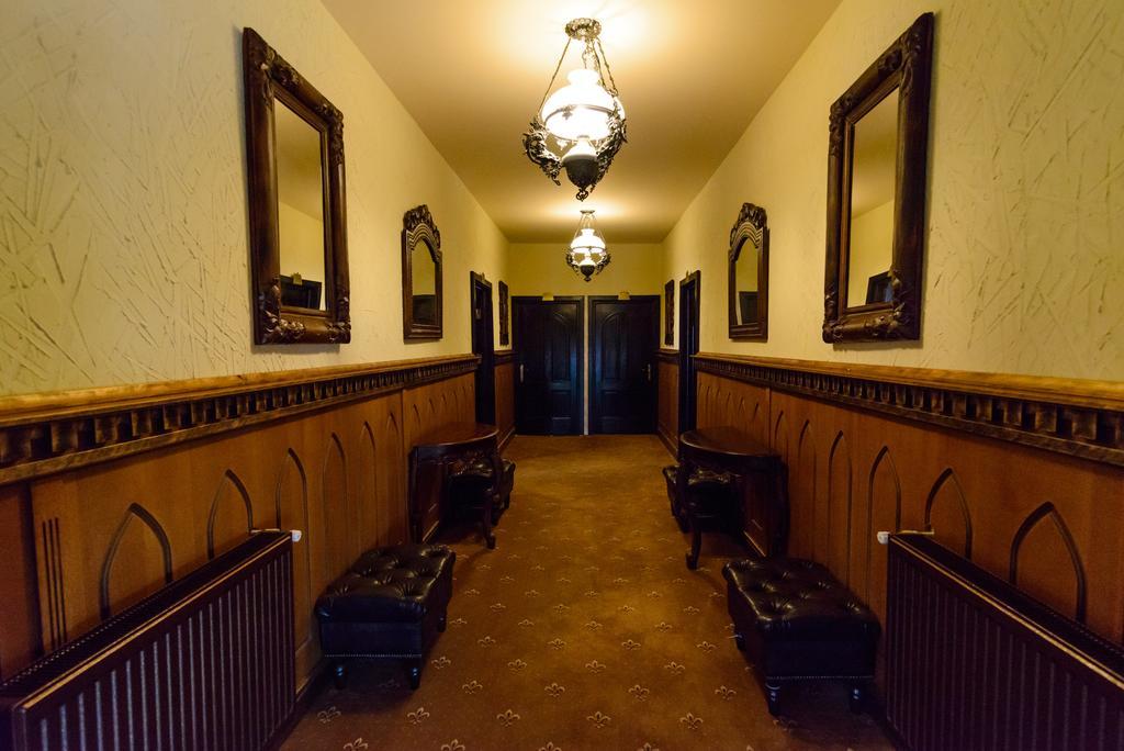 Hotel Lacetate Pitesti Exterior photo
